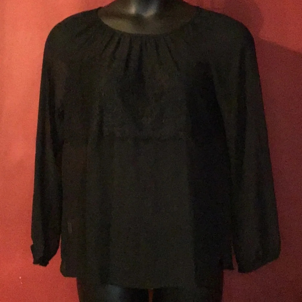 ANN TAYLOR LOFT BLOUSE SIZE M